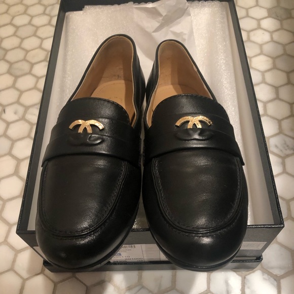 Chanel Size 36 Authentic Black Loafers Gently Used CC Mocassin Loafers - Picture 1 of 13